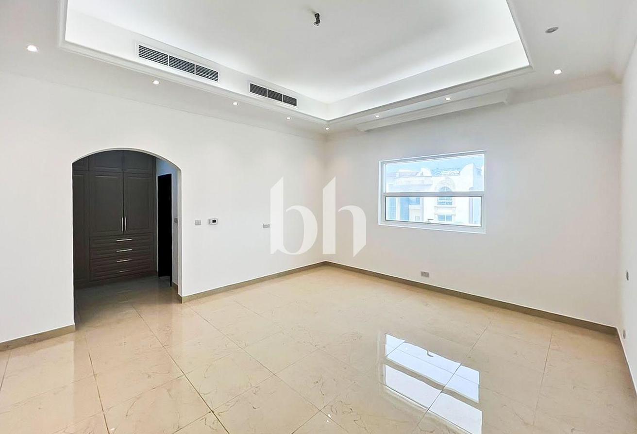 5BR Villa | Maids Room | Unfurnished photo 13
