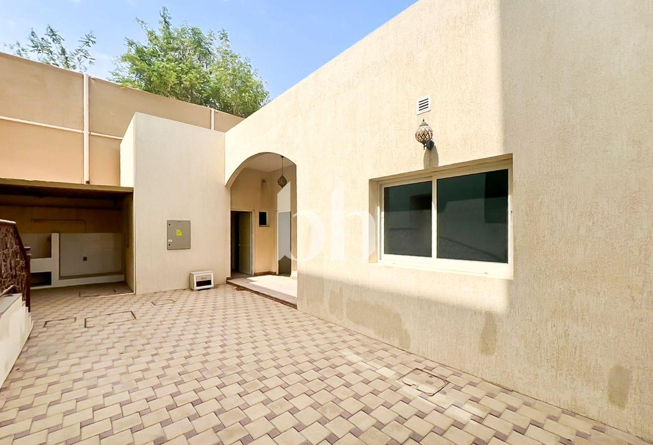 5BR Villa | Maids Room | Unfurnished photo 4
