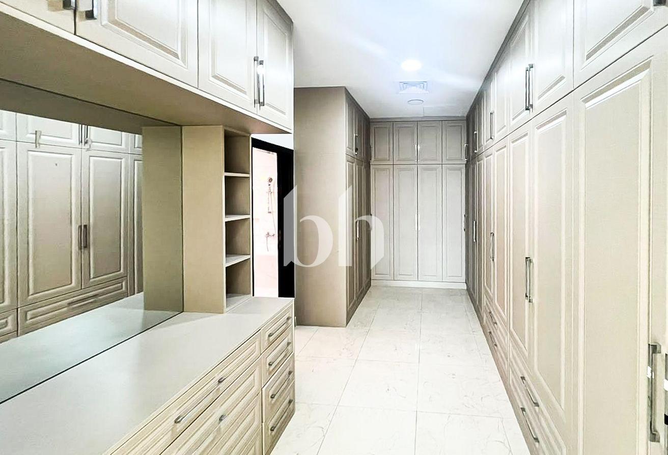 5BR Villa | Maids Room | Unfurnished photo 16