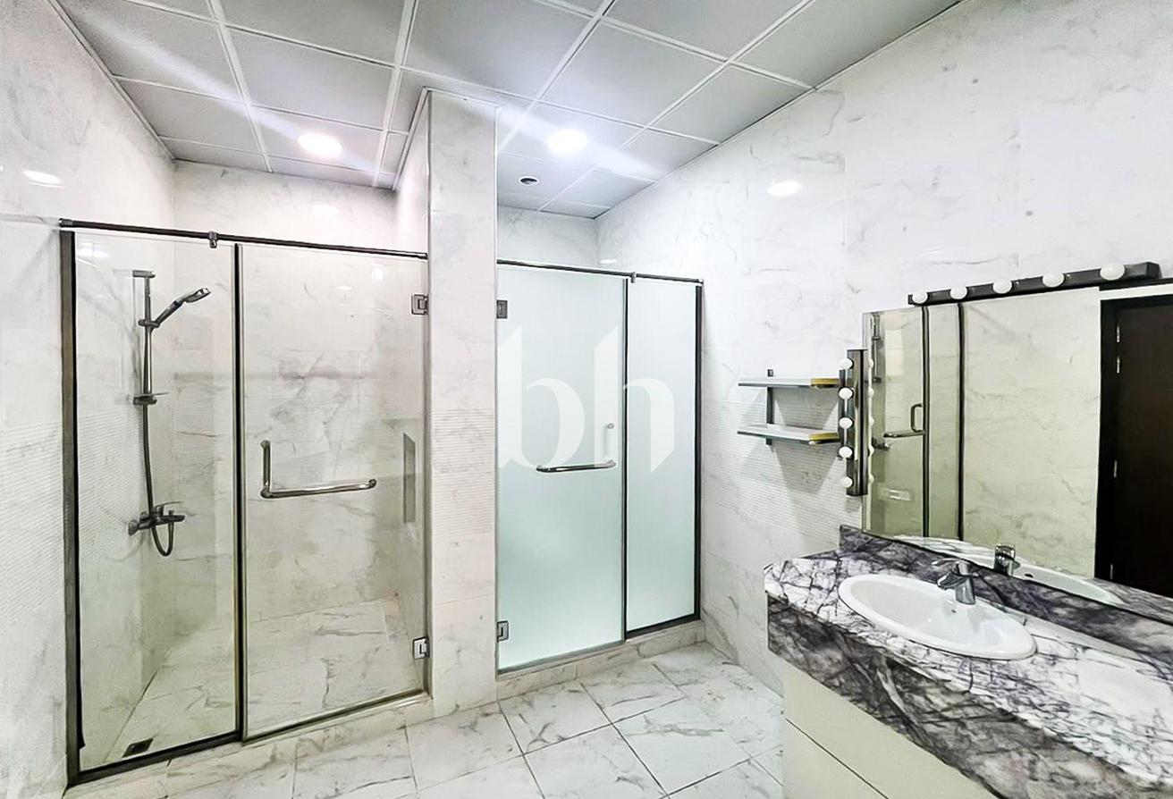 5BR Villa | Maids Room | Unfurnished photo 20