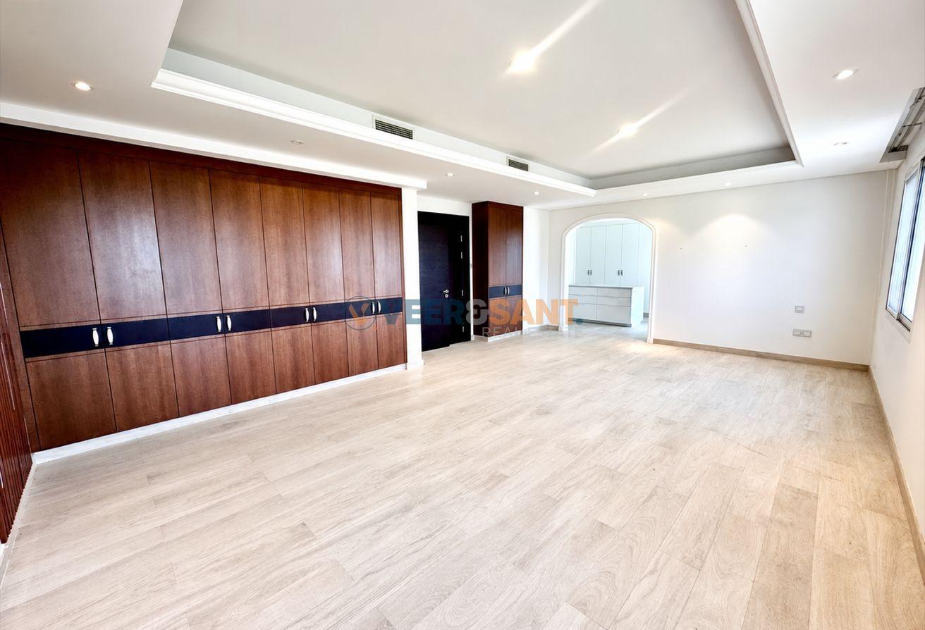 Spacious Villa | Huge Plot | Gated Community photo 6
