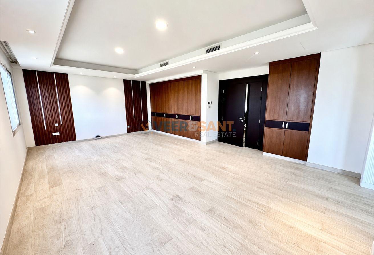 Spacious Villa | Huge Plot | Gated Community photo 5