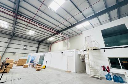Warehouse - Studio for rent in Dubai Investment Park (DIP) - Dubai