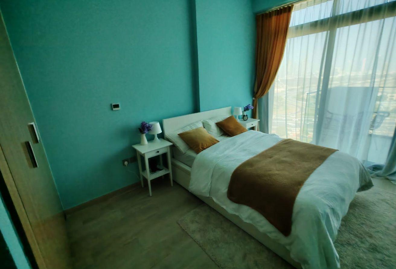 Furnished | Skyline View | Vacant photo 5
