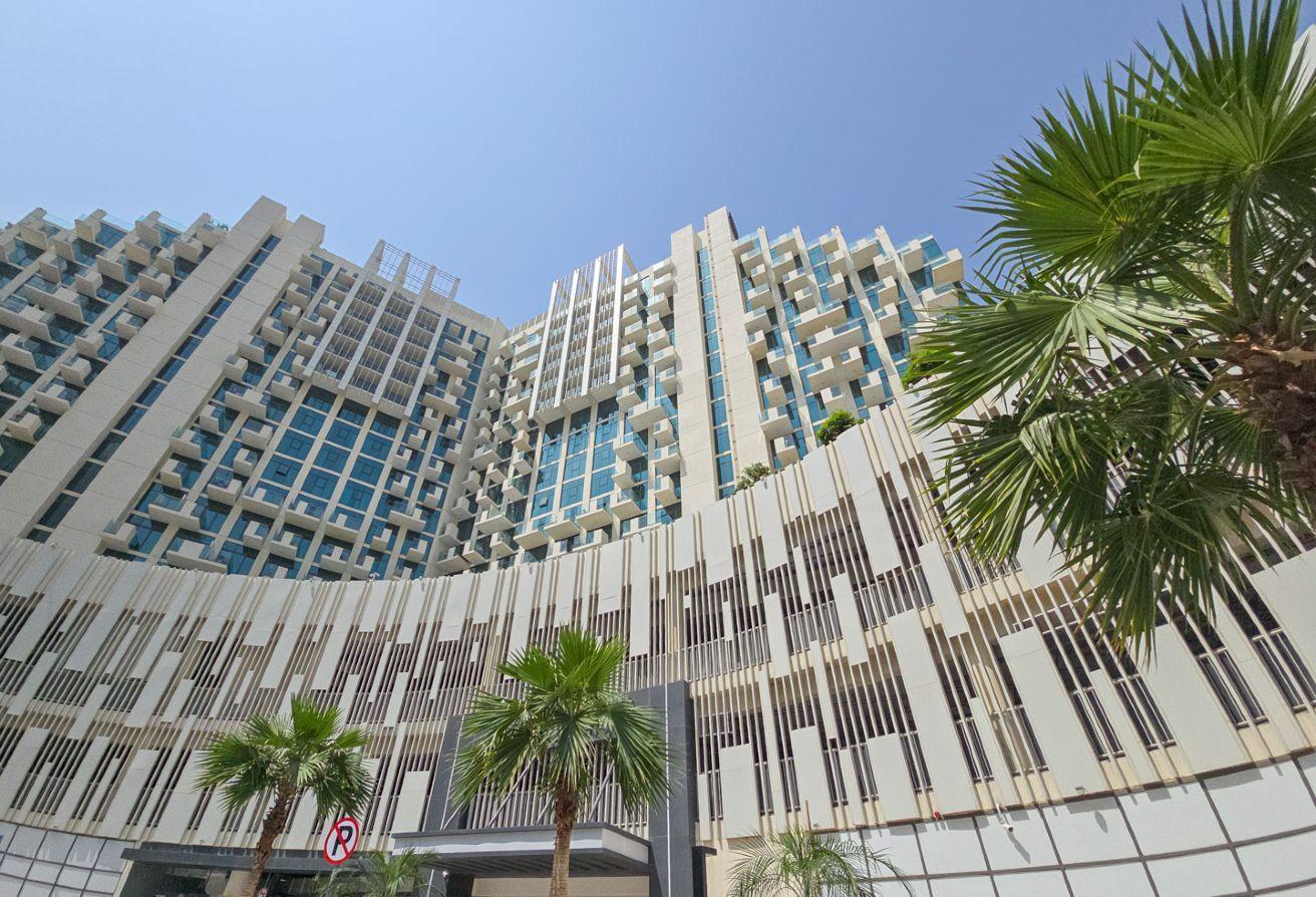 Furnished | Skyline View | Vacant photo 18