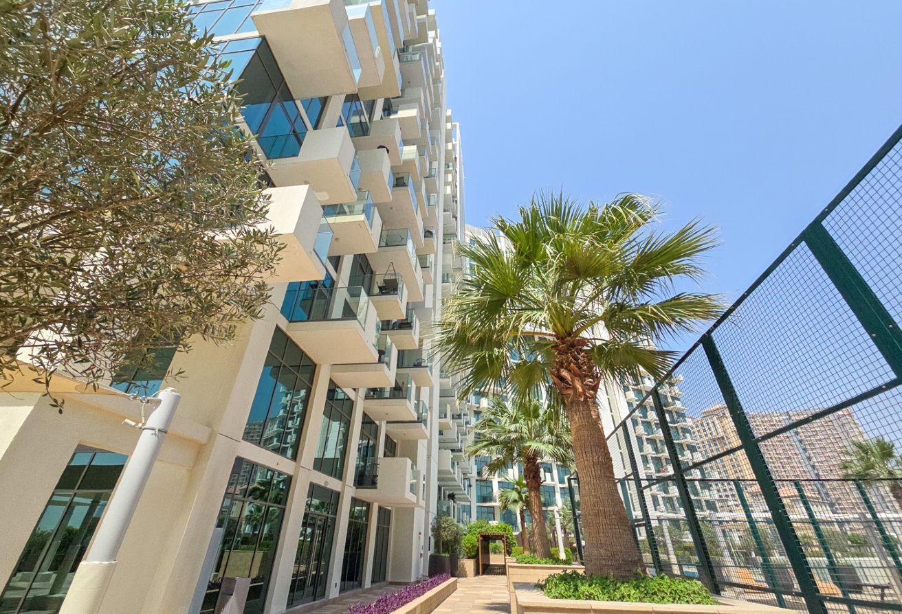 Furnished | Skyline View | Vacant photo 17