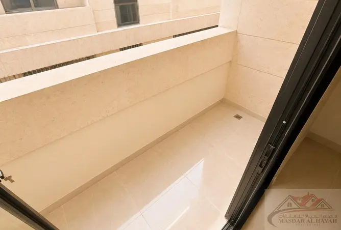 141436038 - Property Image 2