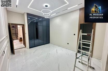Villa - 5 Bedrooms - 7 Bathrooms for sale in Al Yasmeen 1 - Al Yasmeen - Ajman