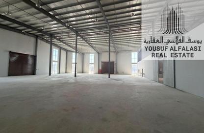 Warehouse - Studio - 2 Bathrooms for rent in Umm Al Thuoob - Umm Al Quwain