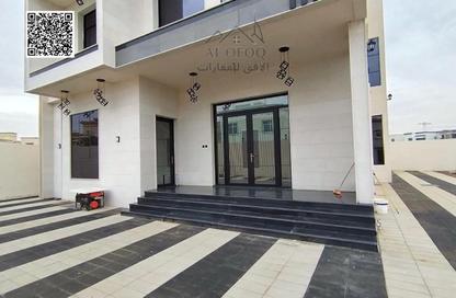 Villa - 5 Bedrooms - 6 Bathrooms for sale in Al Yasmeen 1 - Al Yasmeen - Ajman