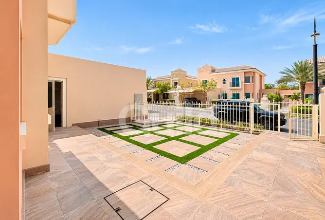 164563960 - Property Image 2