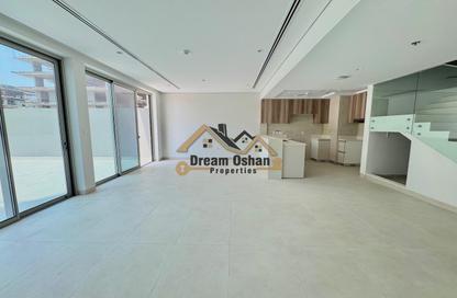 Duplex - 4 - 5 for rent in The Double - International City Phase 2 - Al Warsan 4 - Al Warsan - Dubai