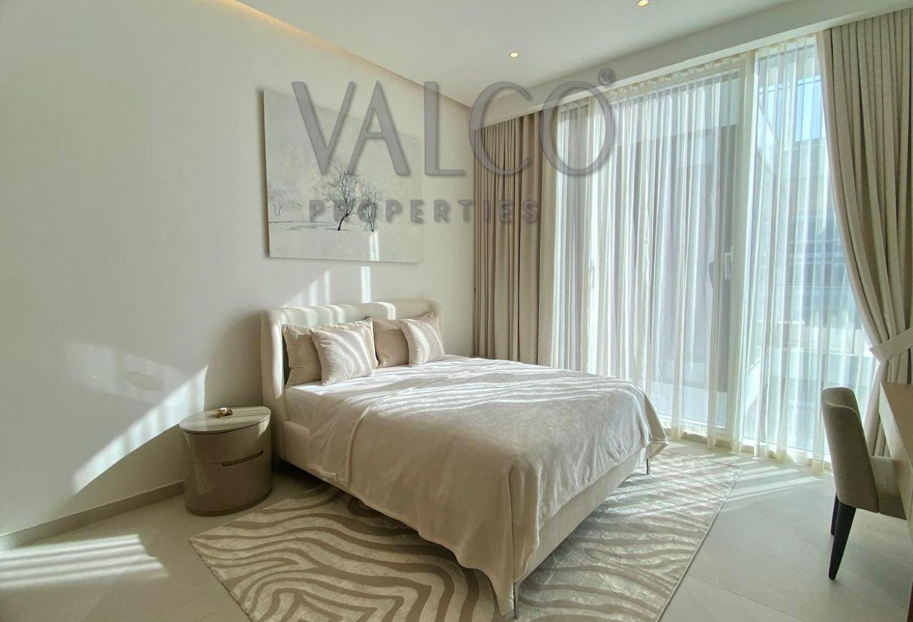 Vacant & Newly Fully Upgraded | Premium Design photo 11