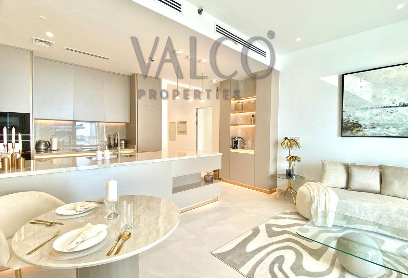 Vacant & Newly Fully Upgraded | Premium Design photo 5