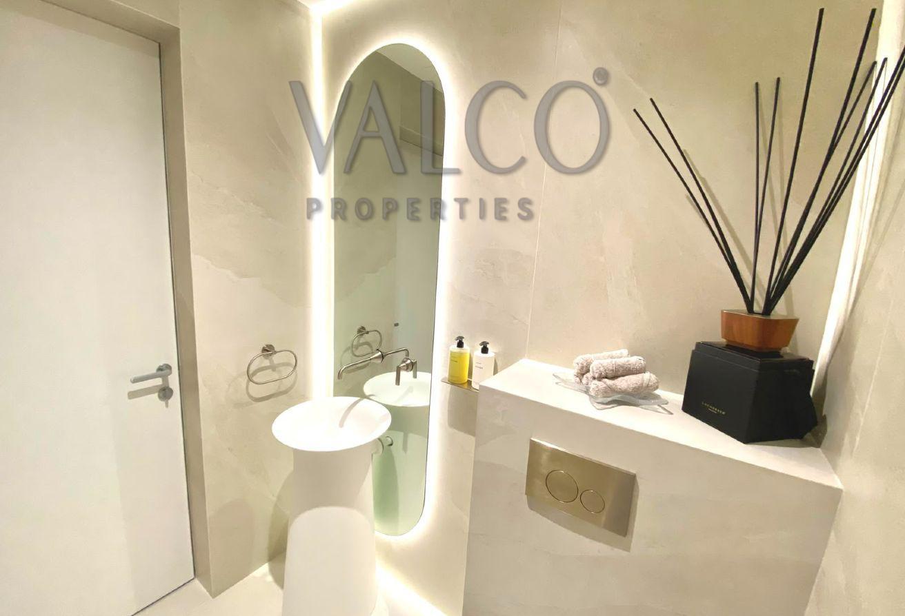 Vacant & Newly Fully Upgraded | Premium Design photo 14