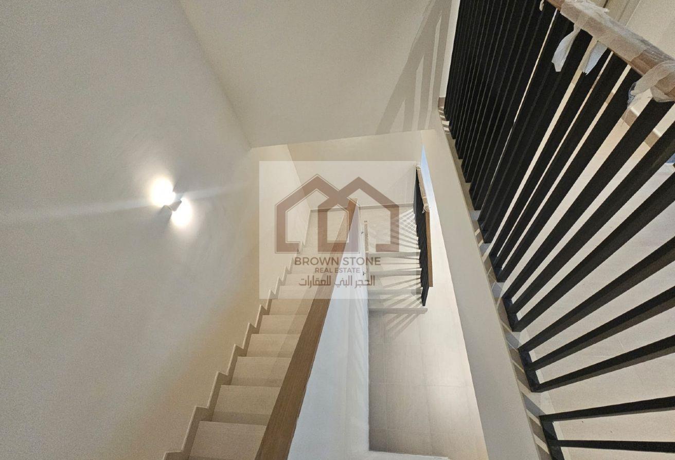 Brand New | 4 BHK+Maid | Single Row | Prime Area photo 13