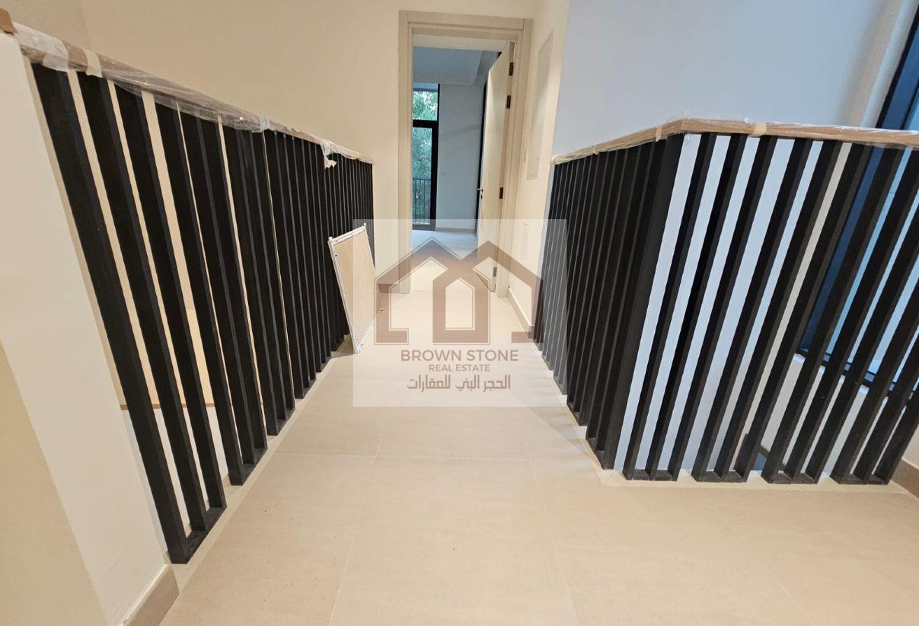 Brand New | 4 BHK+Maid | Single Row | Prime Area photo 9