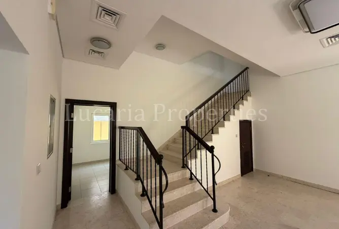 153730700 - Property Image 3