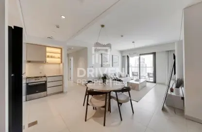 شقة - 2 غرف نوم - 2 حمامات للايجار في برج التاج - وسط مدينة دبي - دبي