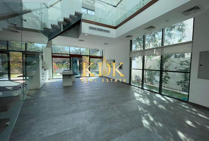 94004060 - Property Image 2