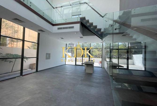 94004060 - Property Main Image