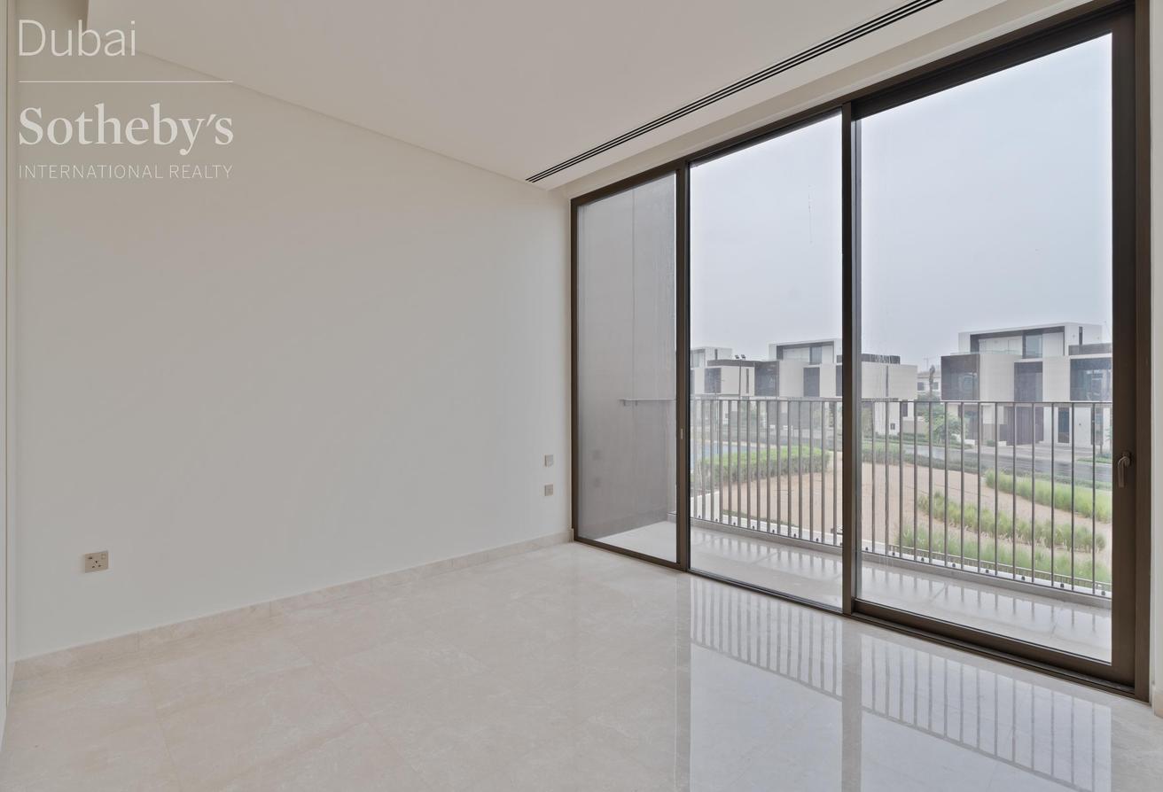 Contemporary Corner Villa in Dubai Hills photo 6