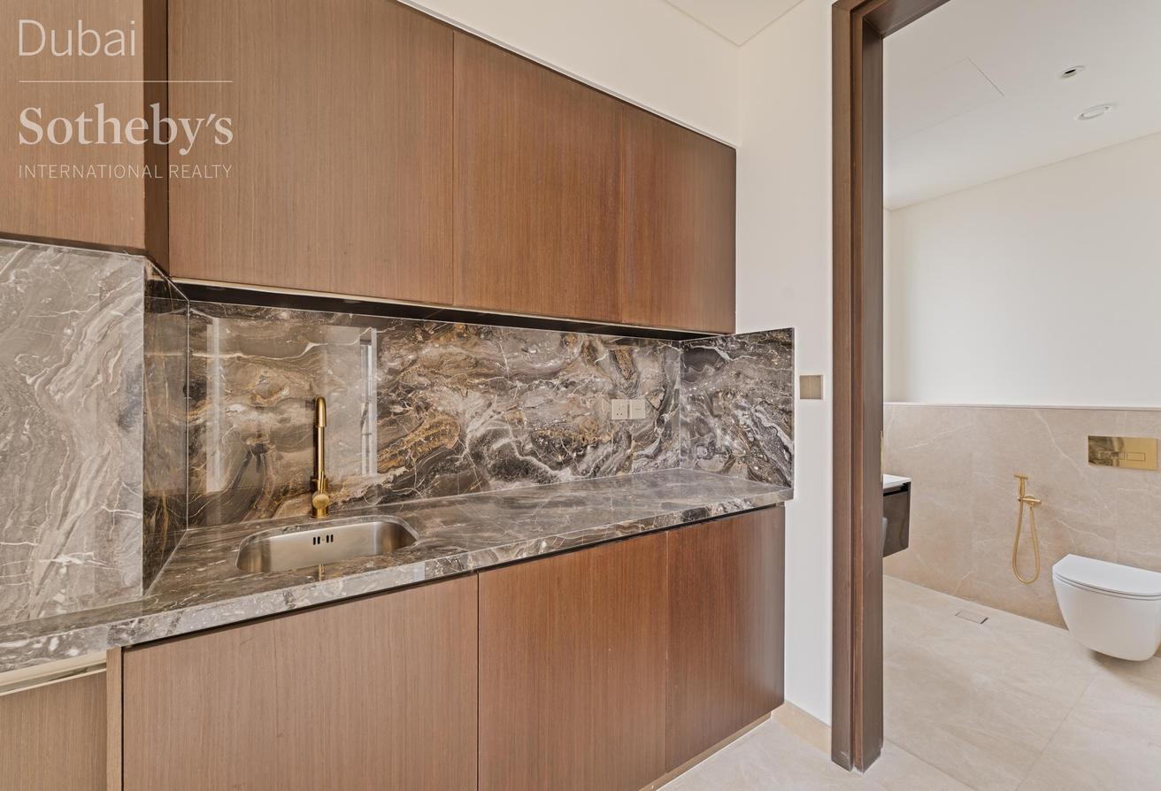 Contemporary Corner Villa in Dubai Hills photo 14