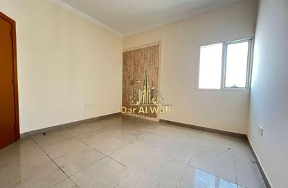 Apartment - 2 - 2 for rent in Al Hafeet Tower 7 - Al Nahda - Sharjah Apartment - 2 - 2 for rent in Al Hafeet Tower 7 - Al Nahda - Sharjah