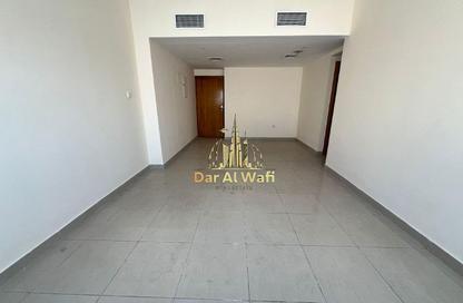 Apartment - 2 - 2 for rent in Al Hafeet Tower 7 - Al Nahda - Sharjah