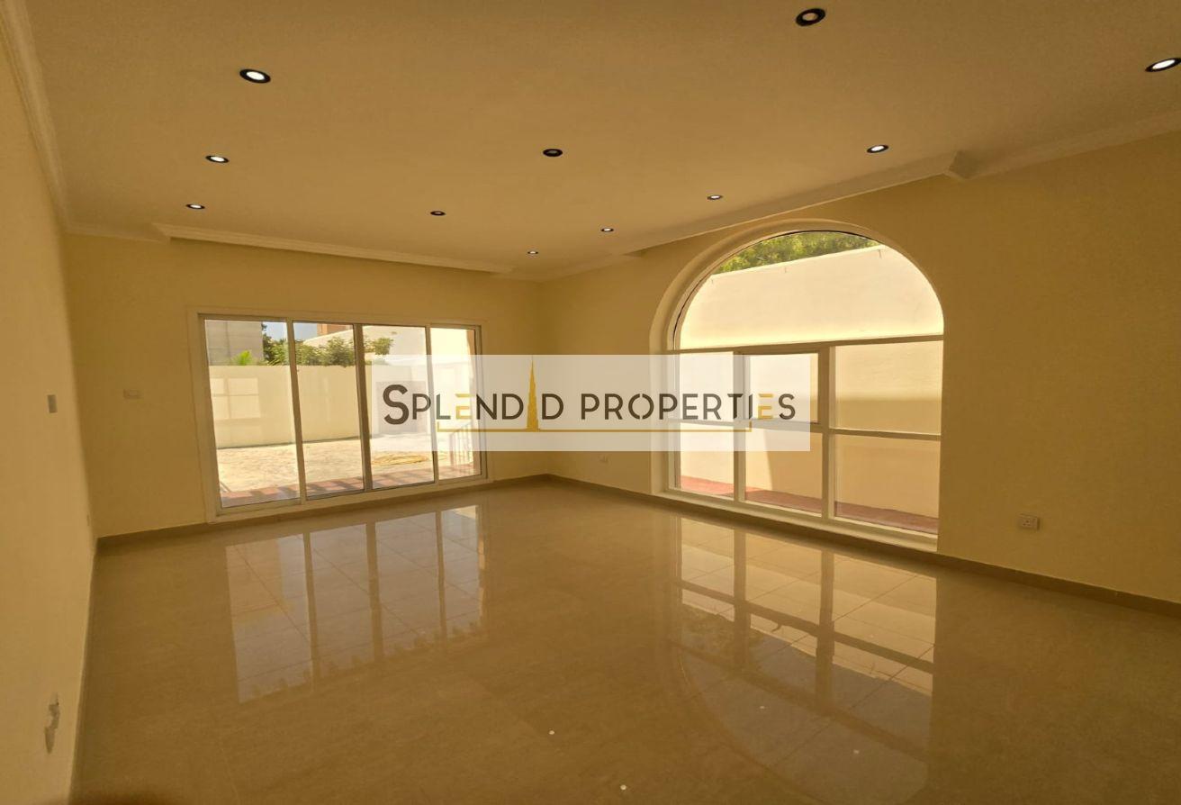 Independent Brand New Modern 4BR Villa|With Pool photo 9