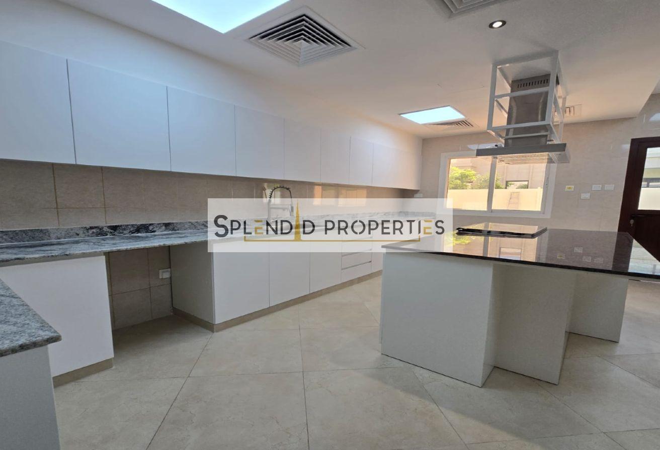 Independent Brand New Modern 4BR Villa|With Pool photo 17
