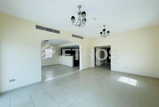 102001529 - Property Image 2