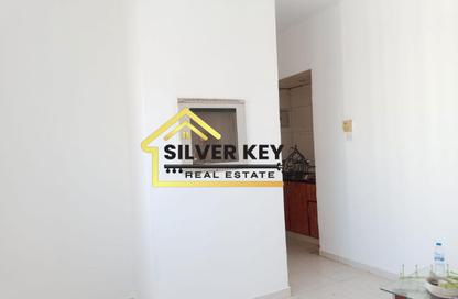 Apartment - Studio - 1 Bathroom for rent in Um Altaraffa - Al Gharb - Sharjah Apartment - Studio - 1 Bathroom for rent in Um Altaraffa - Al Gharb - Sharjah