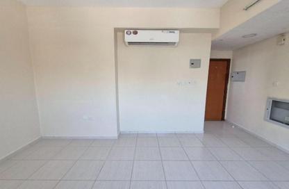 Apartment - Studio - 1 Bathroom for rent in Fire Station Road - Muwaileh - Sharjah
