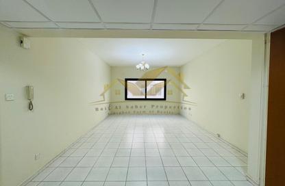 Apartment - Studio - 1 for rent in Al Hamriya - Bur Dubai - Dubai Apartment - Studio - 1 for rent in Al Hamriya - Bur Dubai - Dubai