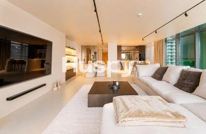 Apartment - 3 Bedrooms - 3 Bathrooms for sale in Beach Vista Tower 1 - Beach Vista - Emaar Beachfront - Dubai Harbour - Dubai