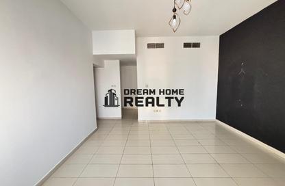Apartment - 3 Bedrooms - 4 Bathrooms for rent in Riviera Tower - Al Majaz 3 - Al Majaz - Sharjah Apartment - 3 Bedrooms - 4 Bathrooms for rent in Riviera Tower - Al Majaz 3 - Al Majaz - Sharjah