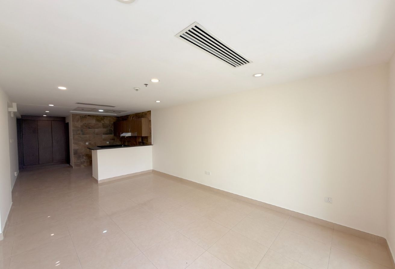 1 Month Free | Spacious | Multiple Chq gallery image