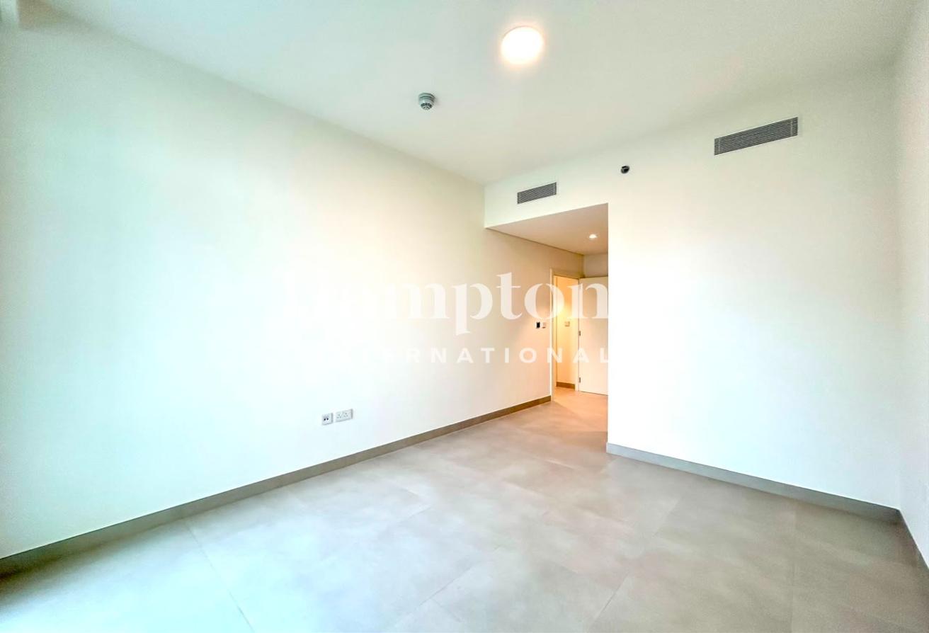 Bigger Layout | Direct Pool Access | Vacant photo 7
