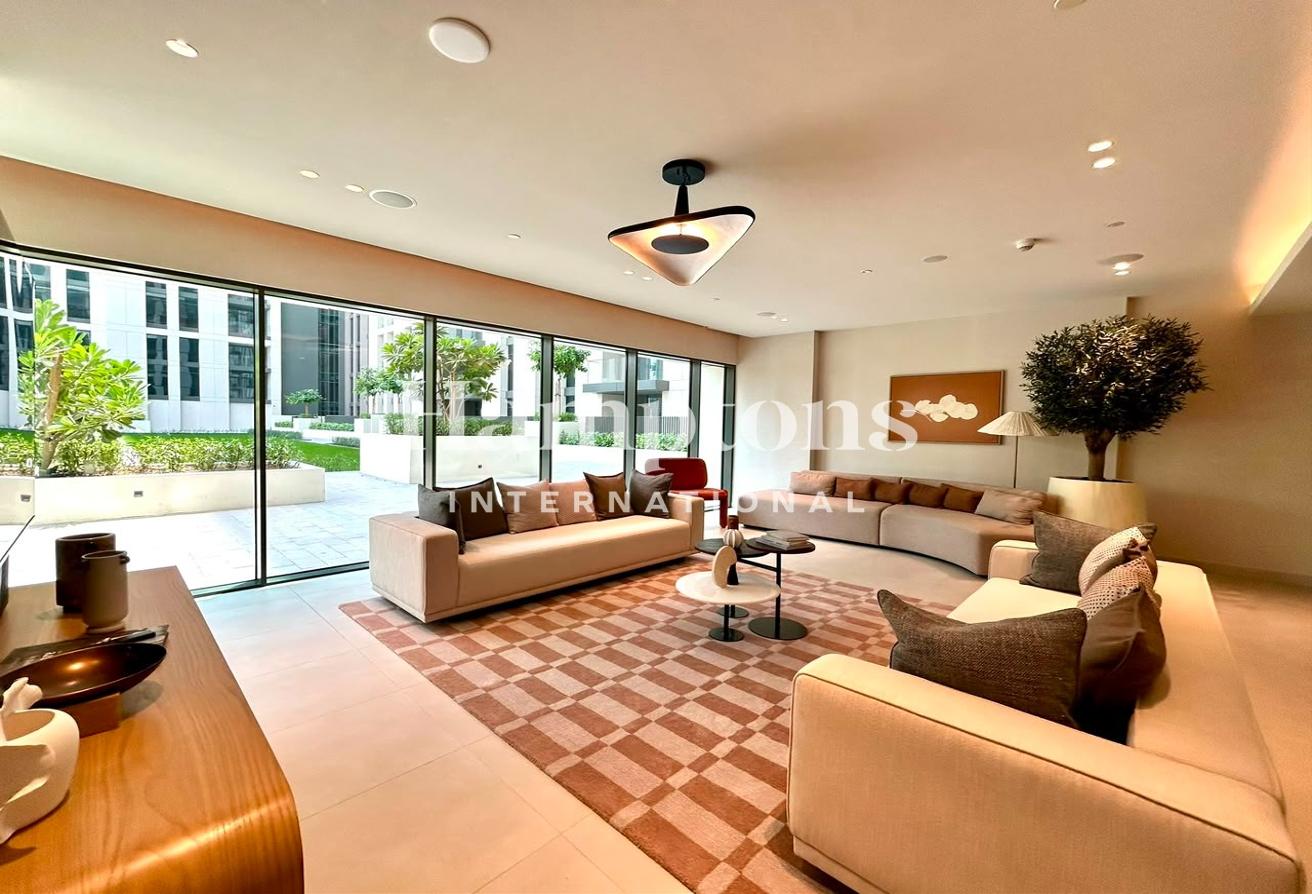Bigger Layout | Direct Pool Access | Vacant photo 8