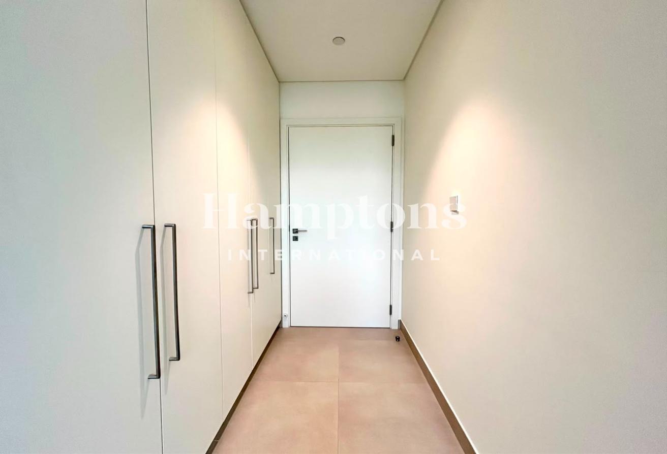 Bigger Layout | Direct Pool Access | Vacant photo 9