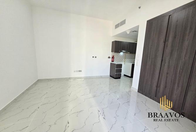 73853431 - صورة العقار 3