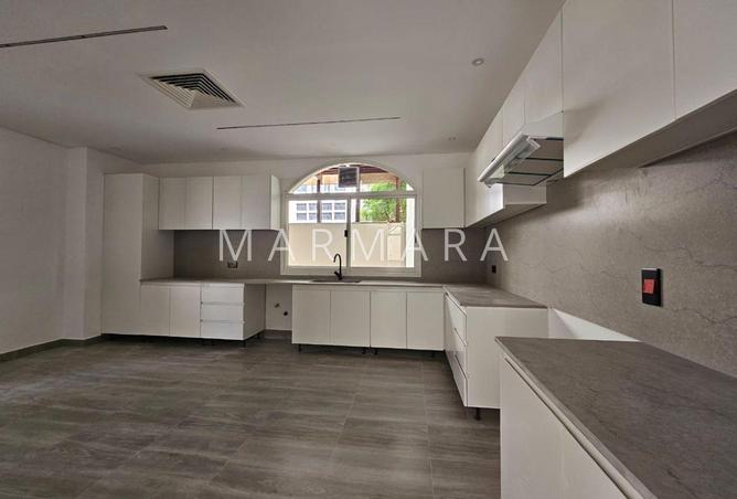 106872693 - Property Image 3