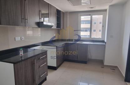 Apartment - 3 - 4 for rent in Tower 21 - Al Reef Downtown - Al Reef - Abu Dhabi