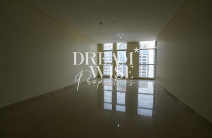Apartment - 4 Bedrooms - 5 Bathrooms for rent in United Square - Al Khalidiya - Abu Dhabi