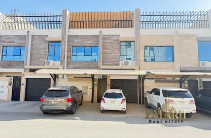 تاون هاوس - 5 - 7 للبيع في الزاهية جاردنز - الزاهية - عجمان