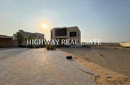 Villa - 6 - 7+ for rent in Al Suyoh 1 - Al Suyoh - Sharjah