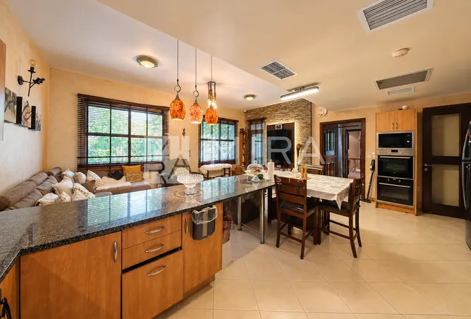 156185931 - Property Image 2