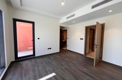 Villa - 4 - 3 for rent in Damac Lagoons - Dubai