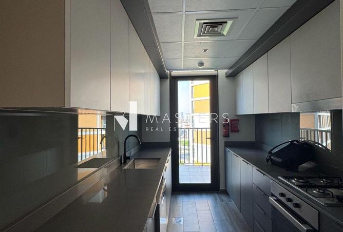 101722106 - Property Image 3